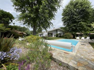 Location de vacances en maison (avec piscine) 10 personnes à VIELLE SAINT GIRONS (40)